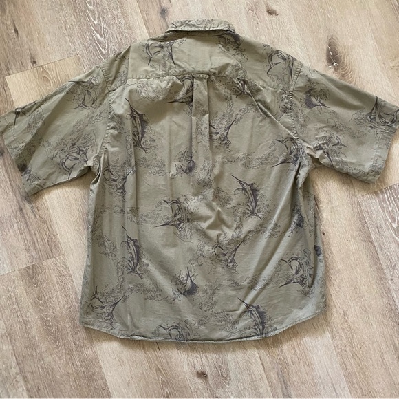 Columbia swordfish buttoned up shirt - Picture 2 of 6